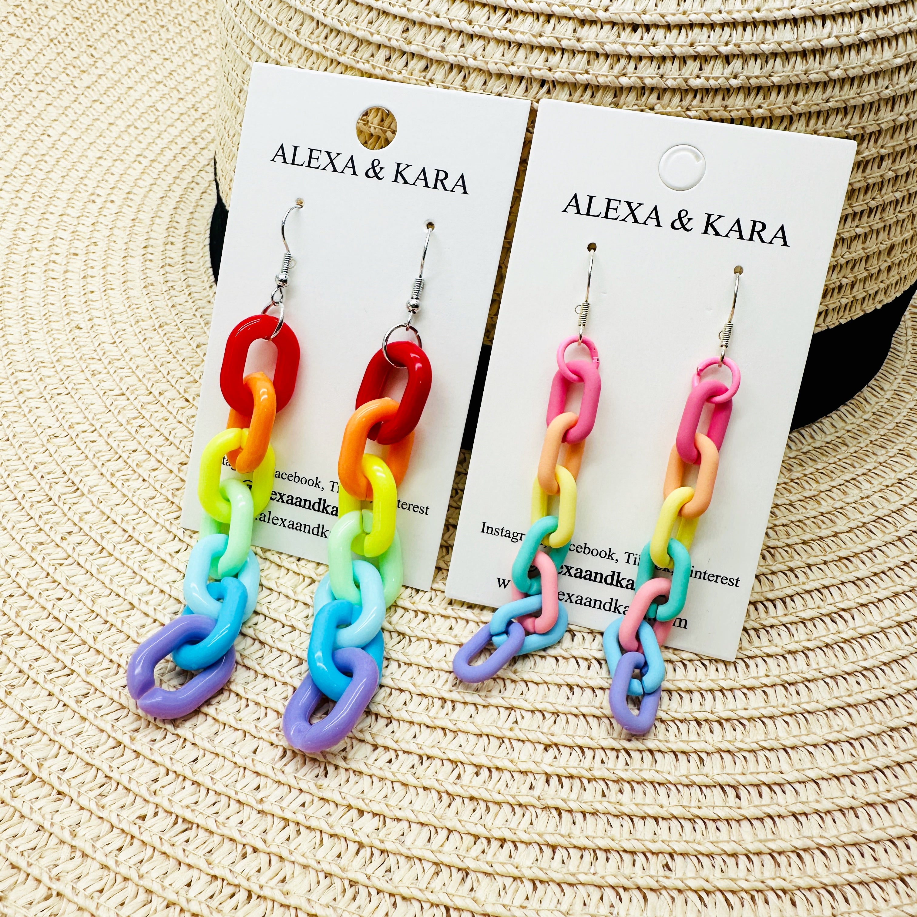 Pastel & Rainbow Chains