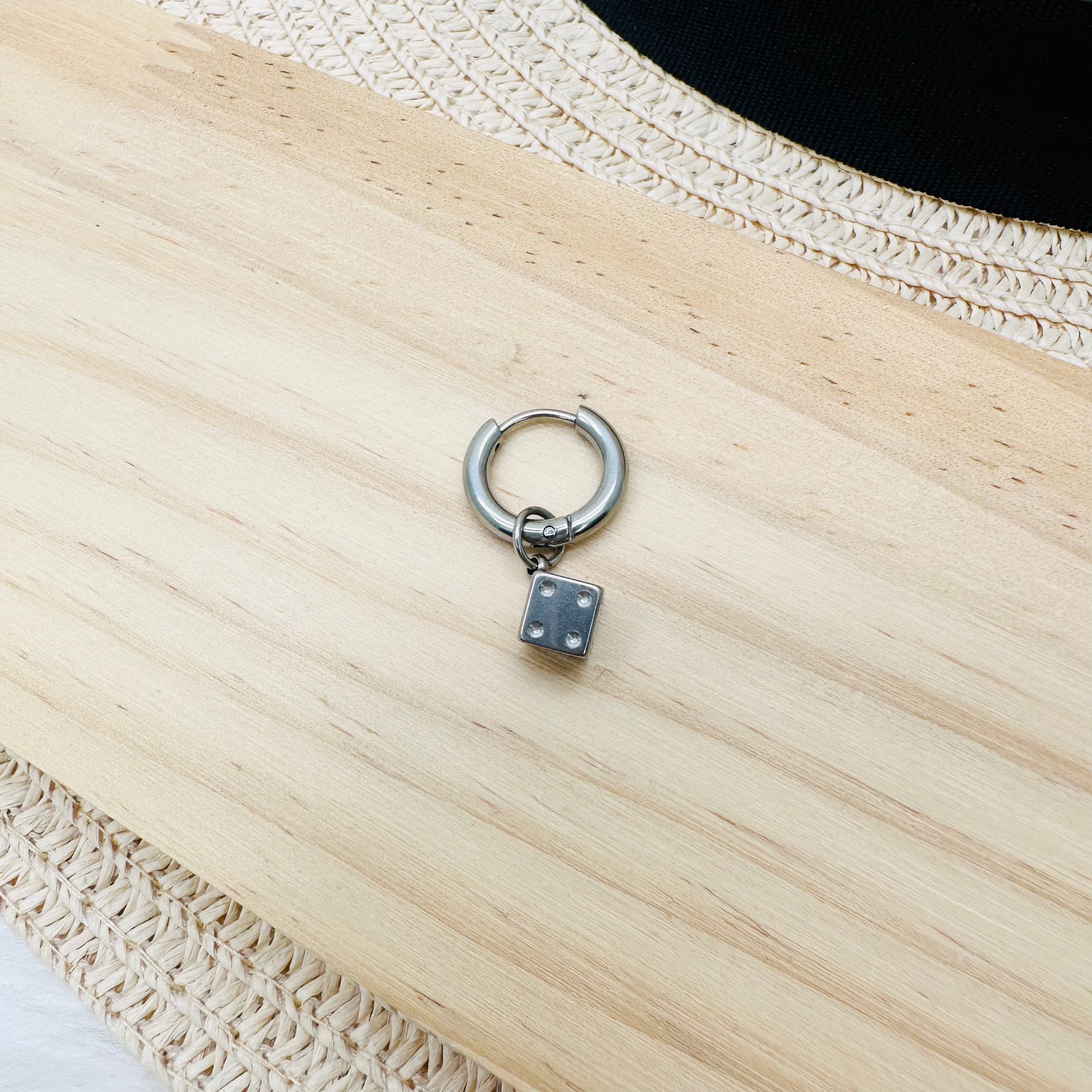 Dice Round Stainless Steel