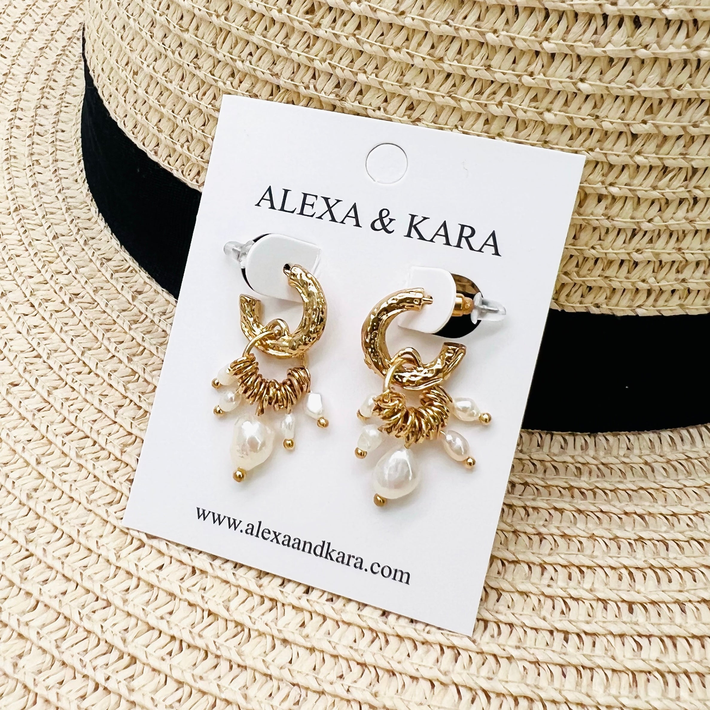 Morina Pearl Hoops