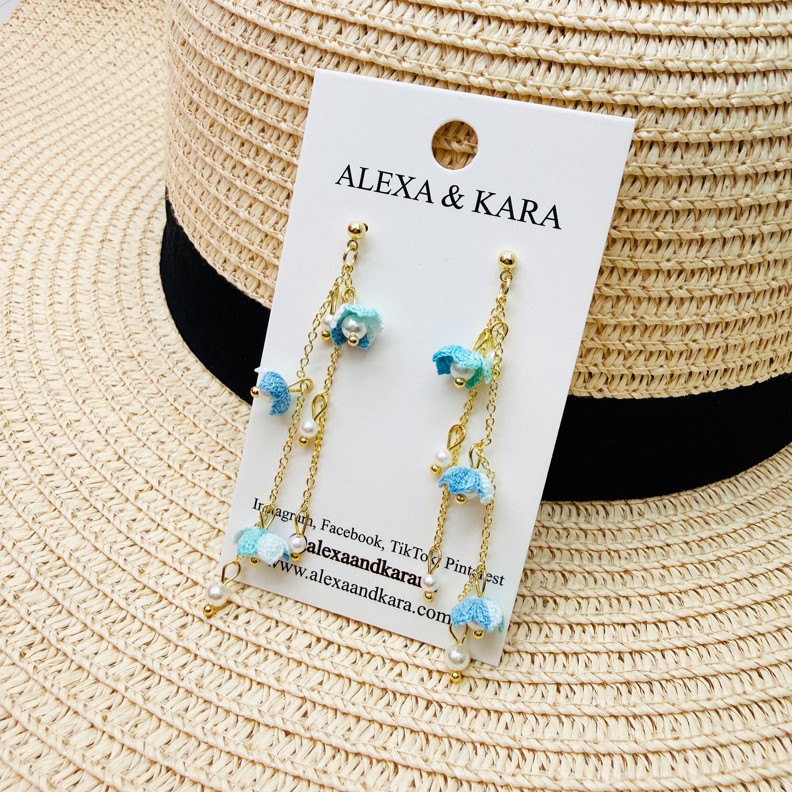 Fleur Dangles Micro Crochet